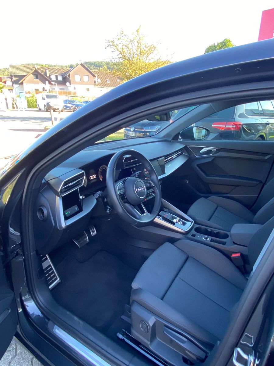 Fahrzeugabbildung Audi A3 Sportback 35 TFSI advanced Klima,Navi,Sitzh,