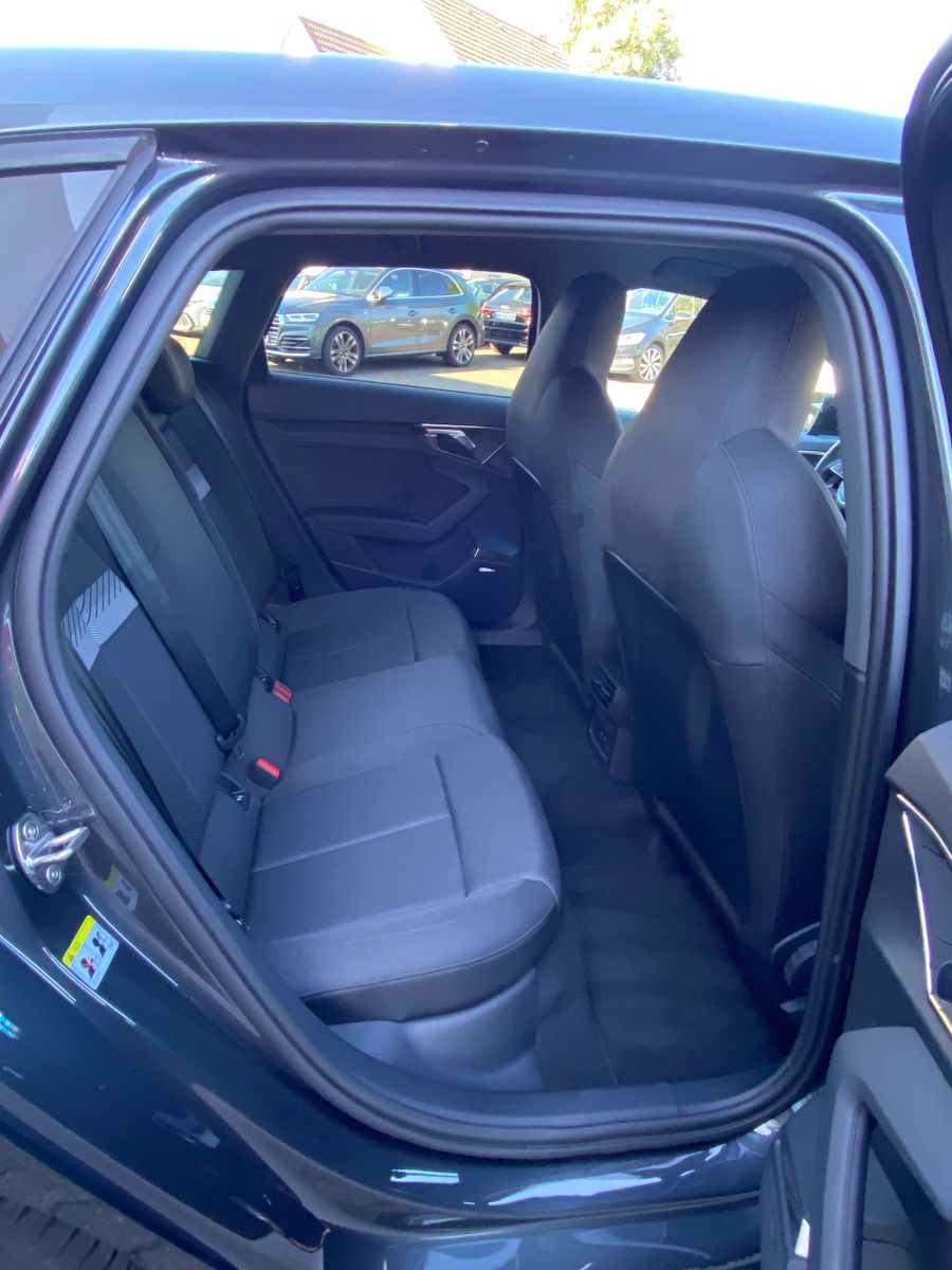 Fahrzeugabbildung Audi A3 Sportback 35 TFSI advanced Klima,Navi,Sitzh,