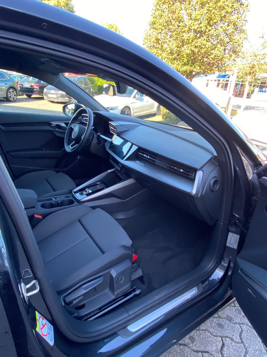 Fahrzeugabbildung Audi A3 Sportback 35 TFSI advanced Klima,Navi,Sitzh,