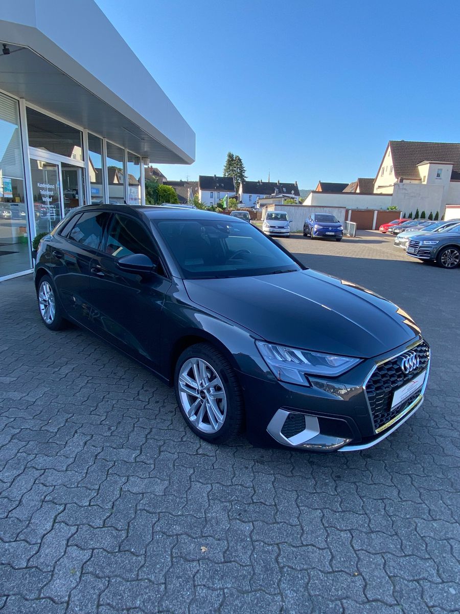Fahrzeugabbildung Audi A3 Sportback 35 TFSI advanced Klima,Navi,Sitzh,