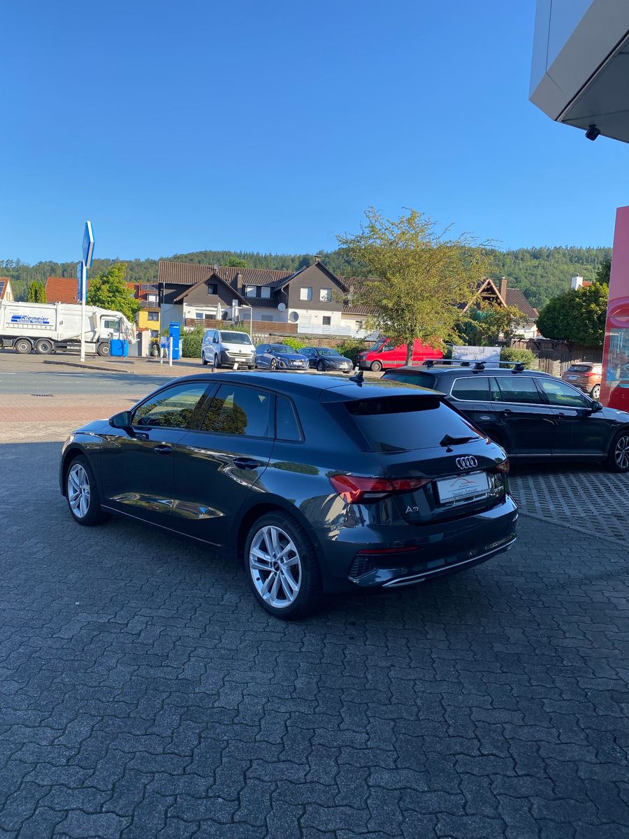 Fahrzeugabbildung Audi A3 Sportback 35 TFSI advanced Klima,Navi,Sitzh,