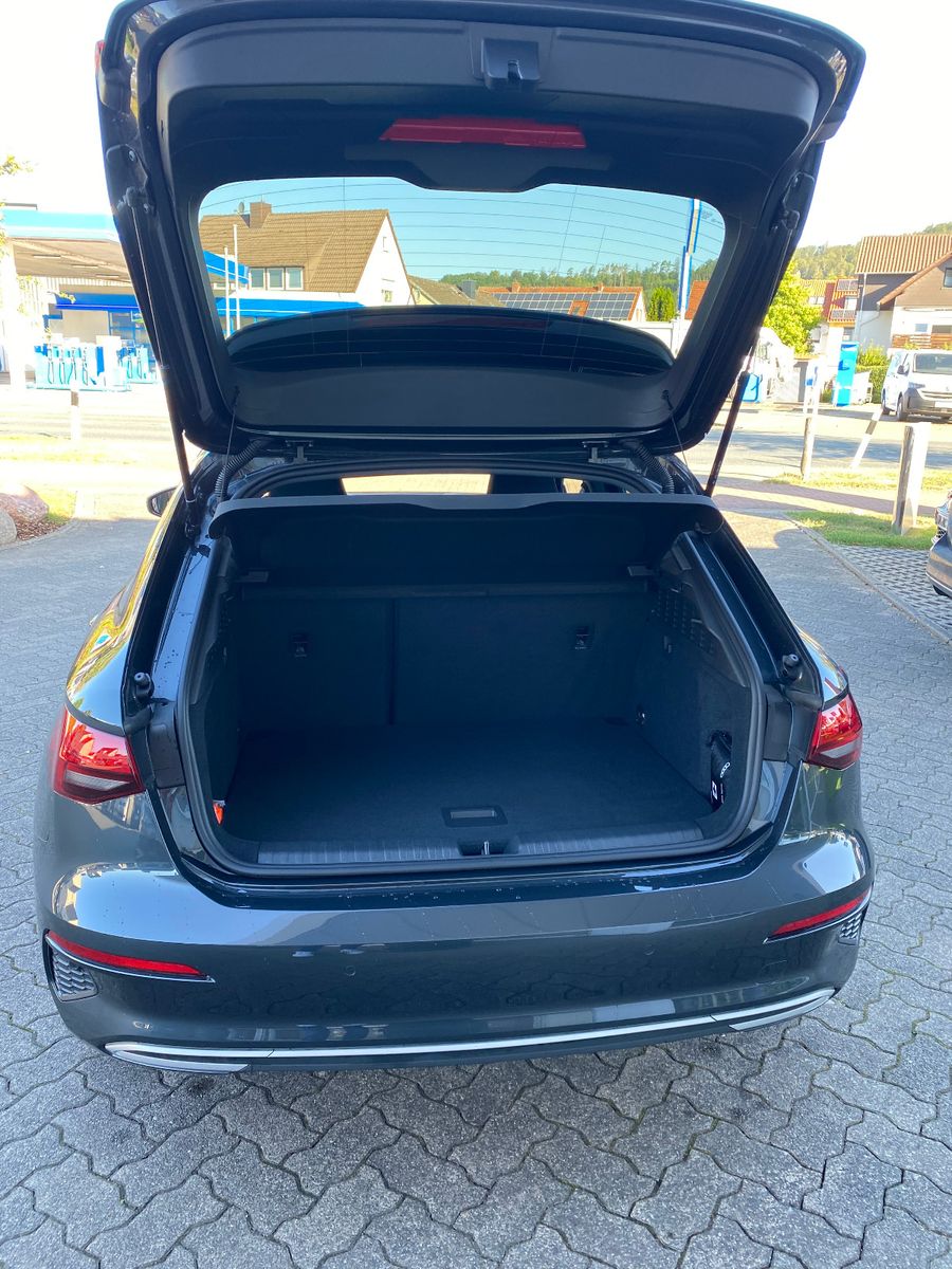 Fahrzeugabbildung Audi A3 Sportback 35 TFSI advanced Klima,Navi,Sitzh,