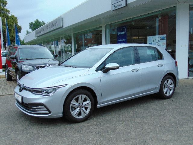 Volkswagen Golf VIII Lim. Life  Navi,Klima,Sitzh,PDC