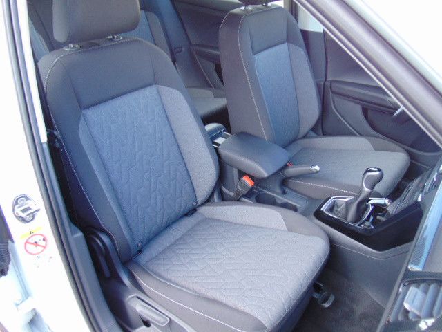 Fahrzeugabbildung Volkswagen T-Cross 1.0 TSI  Life, Navi,Sitzh,Klimaautomatik