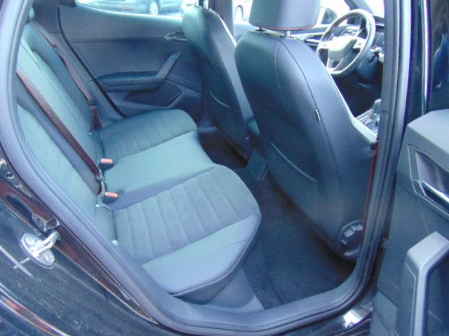 Fahrzeugabbildung SEAT Arona FR  Sitheizung, Klima, Navi,Allwetter