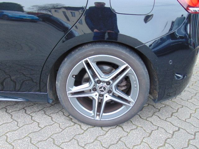 Fahrzeugabbildung Mercedes-Benz B 200 B AMG Styling,Navi,sitzh,Klima,AHK