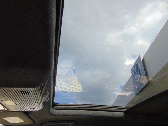 Fahrzeugabbildung Volkswagen Golf VIII Variant R-Line Navi,Klima,sitzh.