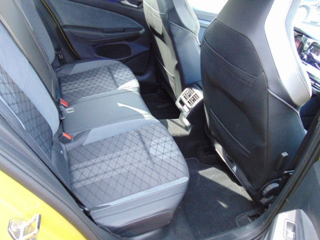 Fahrzeugabbildung Volkswagen Golf VIII Variant R-Line Navi,Klima,sitzh.