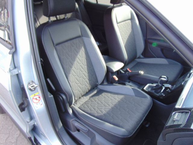 Fahrzeugabbildung Volkswagen T-Cross 1.0 TSI 85 kW Goal Navi,AHK,Klima,Sitzh