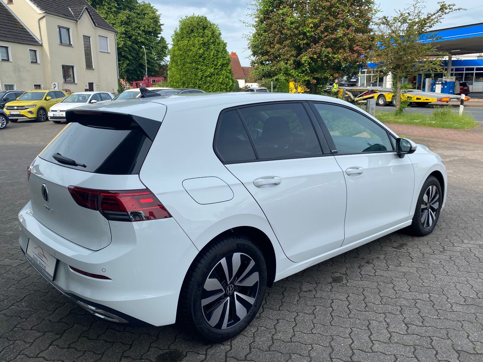 Fahrzeugabbildung Volkswagen Golf VIII Move Lim. Navi,Klima,Sitzh.