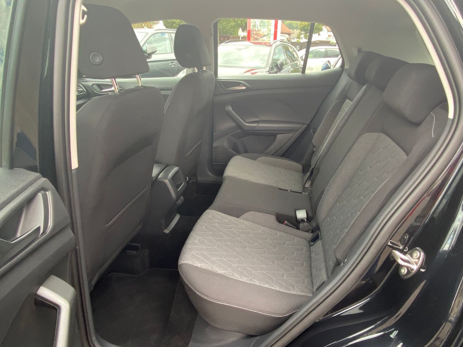 Fahrzeugabbildung Volkswagen T-Cross 1.0 TSI Life Navi,Sitzh,Klima,Kamera