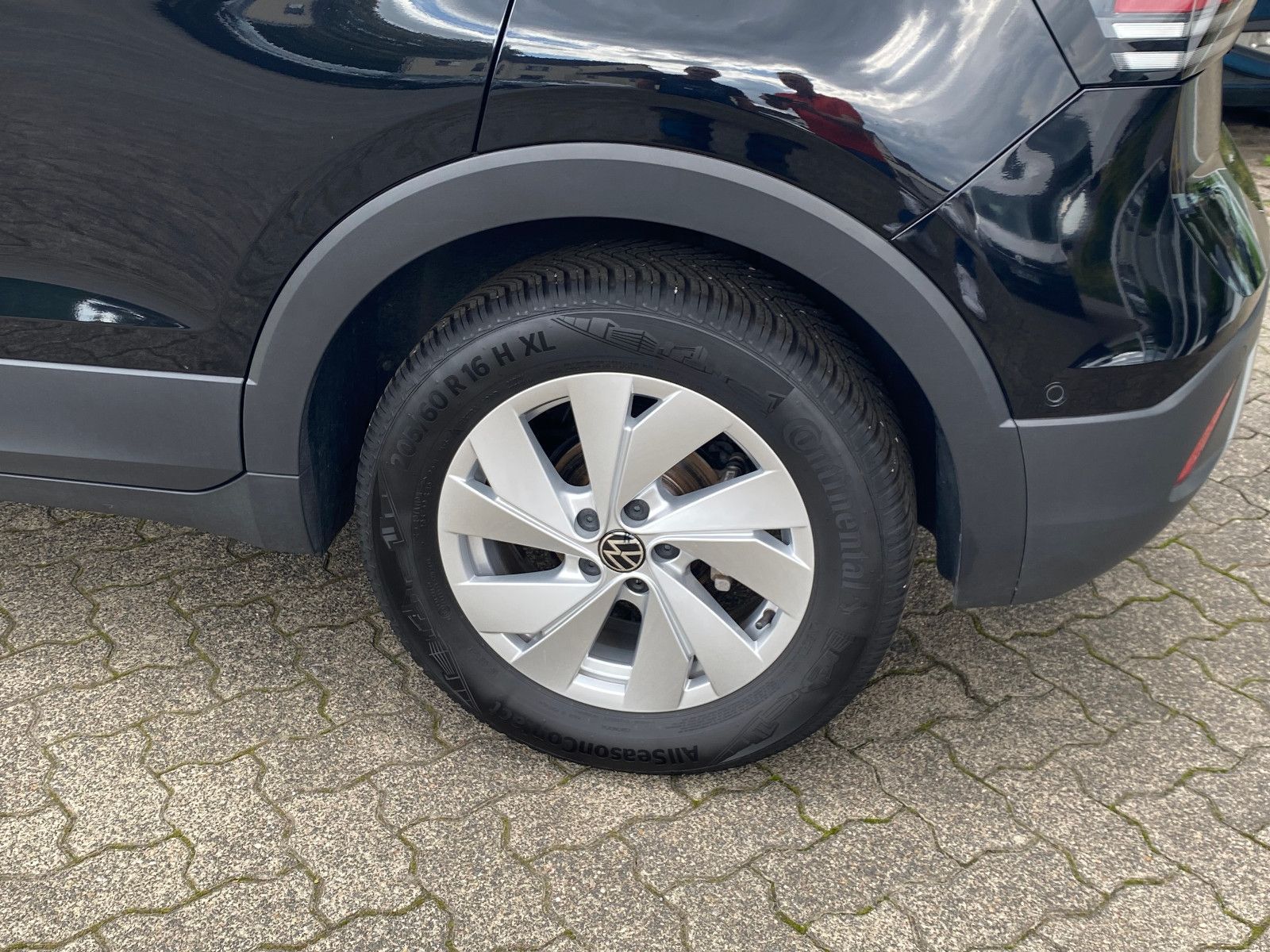 Fahrzeugabbildung Volkswagen T-Cross 1.0 TSI Life Navi,Sitzh,Klima,Kamera