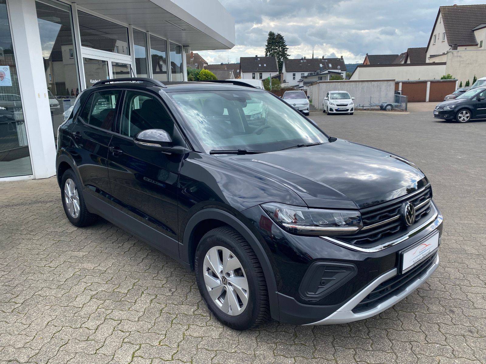 Fahrzeugabbildung Volkswagen T-Cross 1.0 TSI Life Navi,Sitzh,Klima,Kamera
