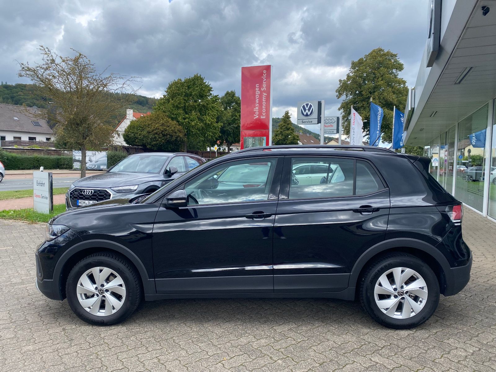 Fahrzeugabbildung Volkswagen T-Cross 1.0 TSI Life Navi,Sitzh,Klima,Kamera