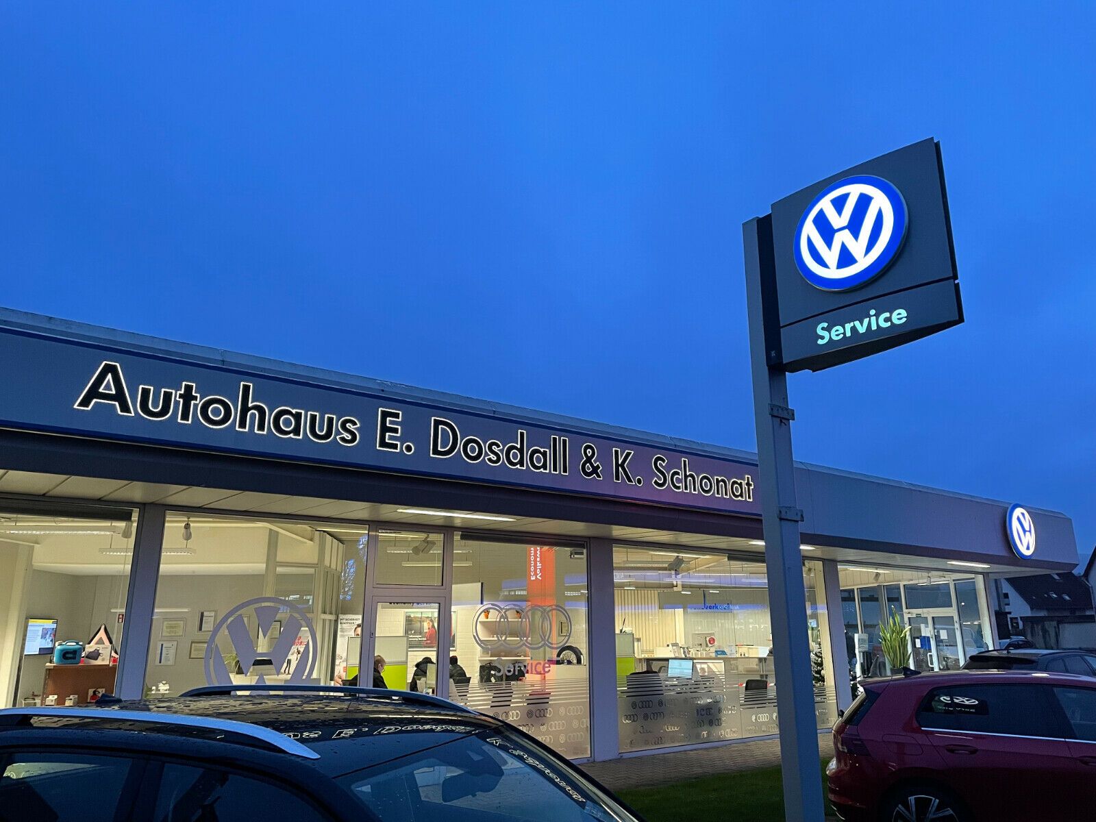 Fahrzeugabbildung Volkswagen T-Roc 1.5 TSI ACT OPF DSG Style +Navi/LED/RFK+