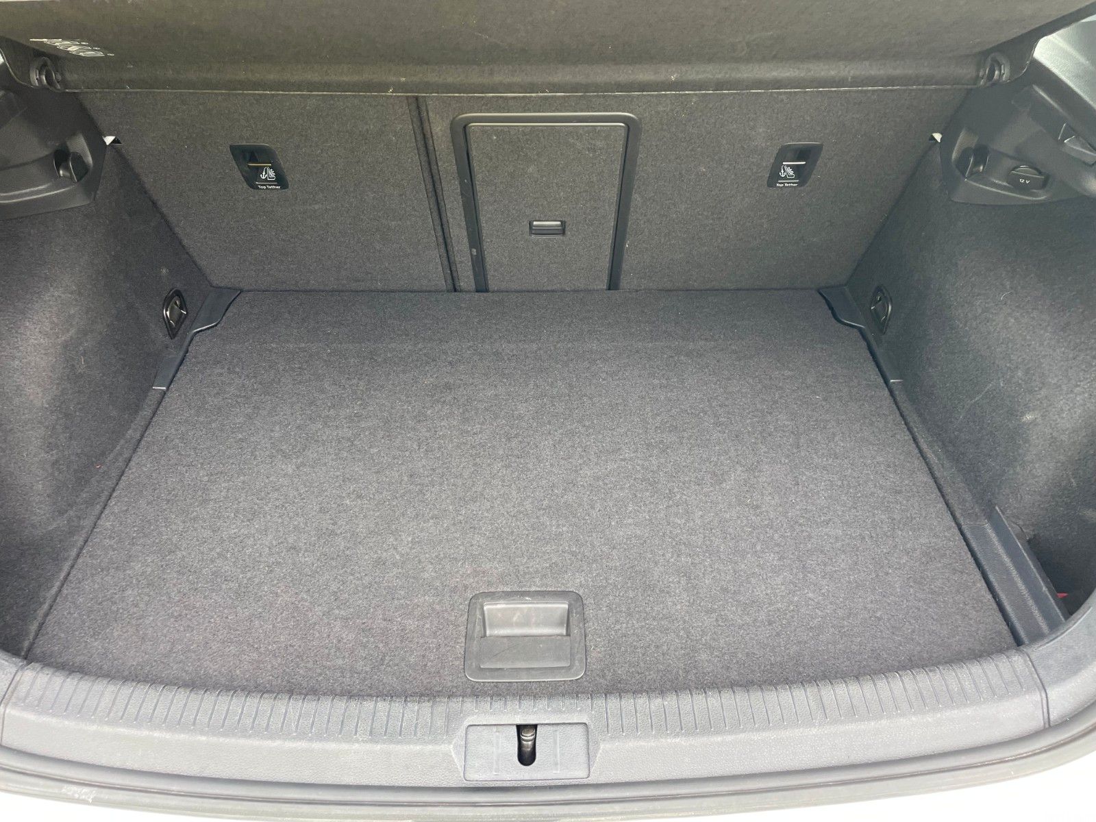 Fahrzeugabbildung Volkswagen Golf e-Golf +LED/Navi/MAL/PDC/Climatronic+