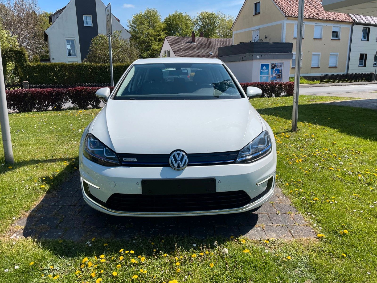Fahrzeugabbildung Volkswagen Golf e-Golf +LED/Navi/MAL/PDC/Climatronic+